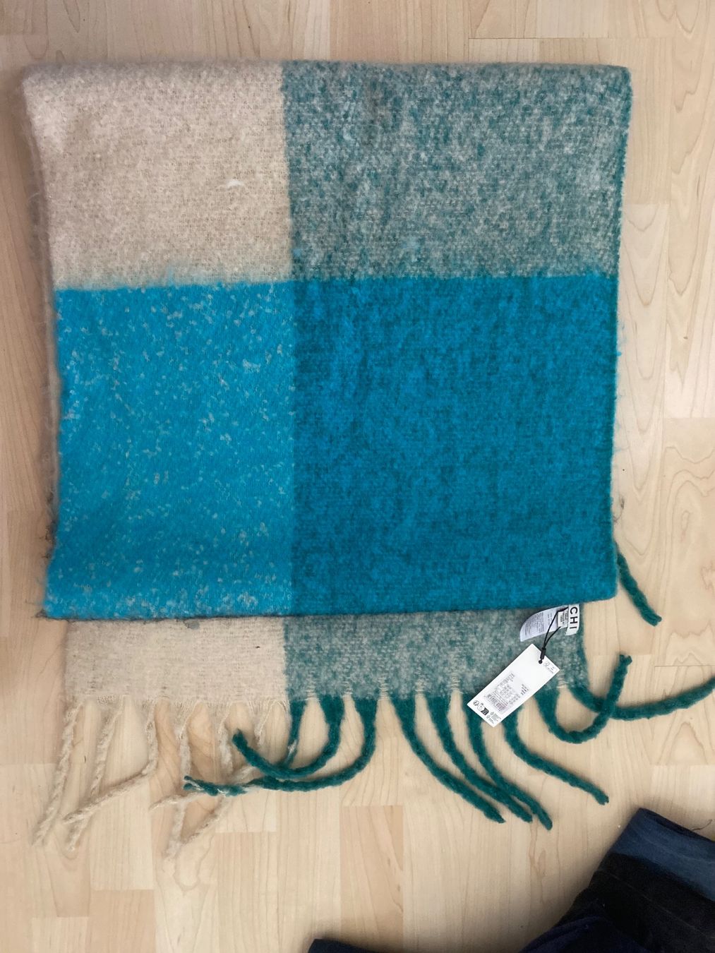 Foulard & Sciarpe: Warme Schal, kuschelig und neu! – Nuovo e nell'imballaggio originale da St Gallen venduto da Katiuskas