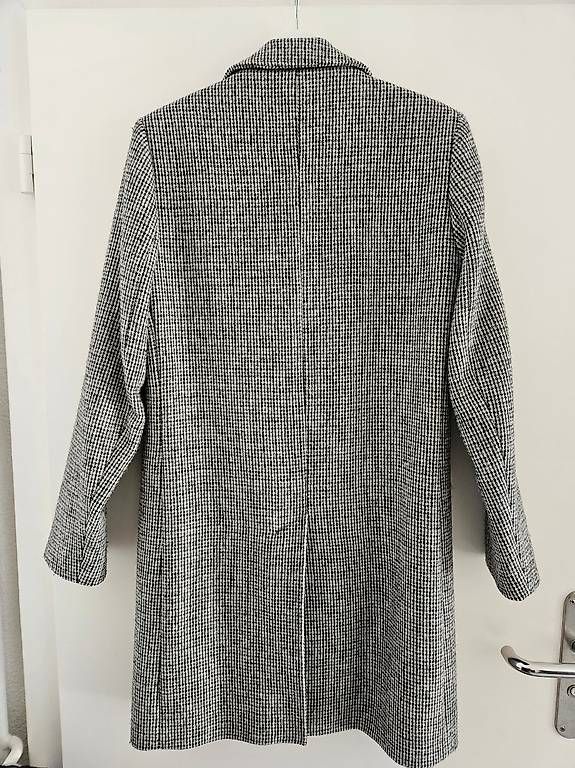 Cappotti: Wollmantel Sandro Harris Tweed – Usato da Basel venduto da nav_h662 1