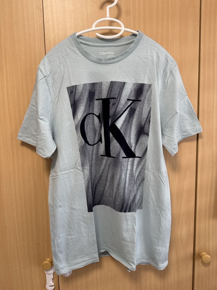 Calvin Klein T-shirt: Calvin Klein T-Shirt, hellblau, Grösse M – Nuovo (secondo la descrizione) da Thun venduto da Vans_98