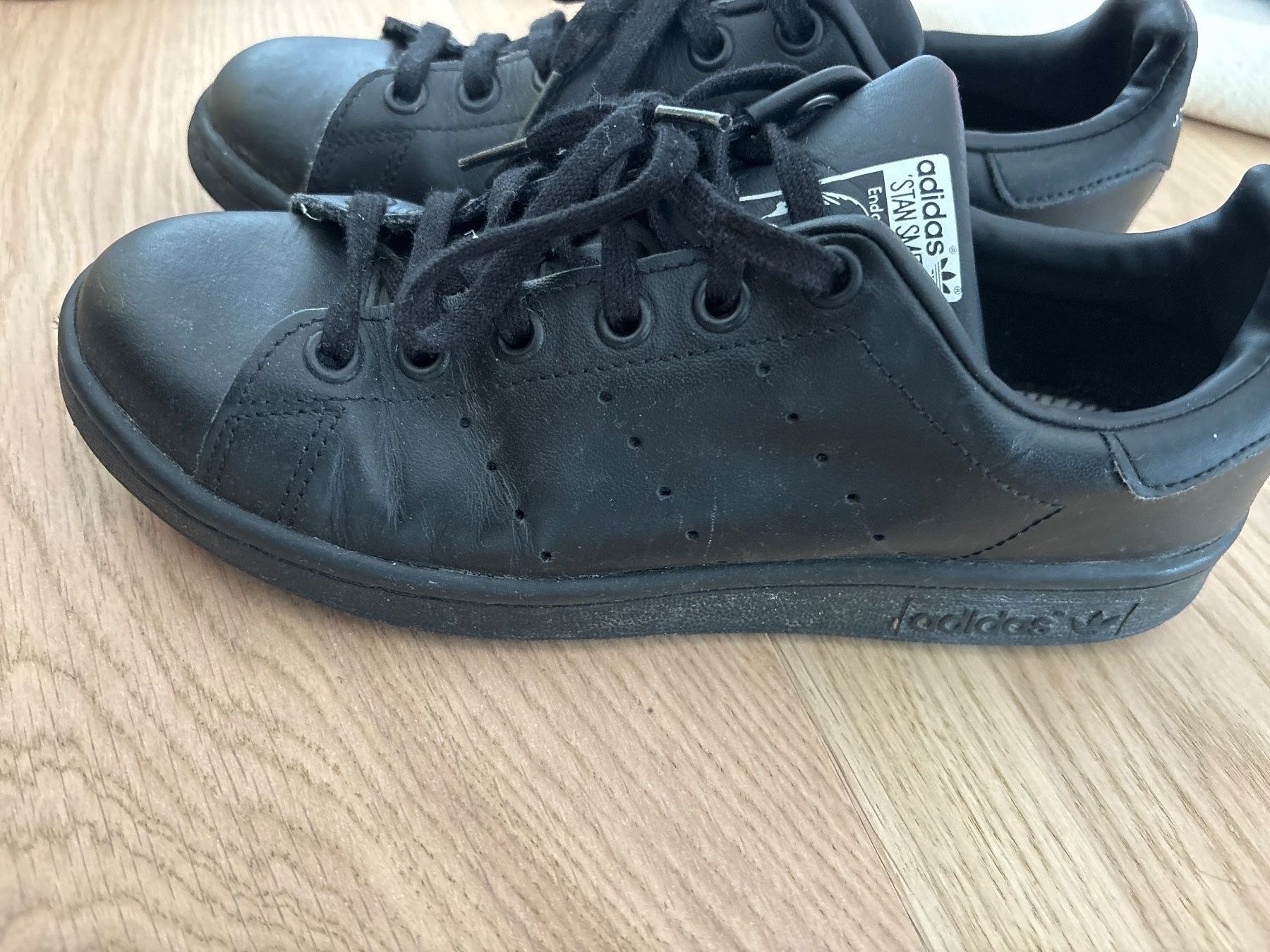 Adidas Scarpe da uomo: Baskets Stan smith all black Adidas – Usato da Genève venduto da bha_jcf5 1