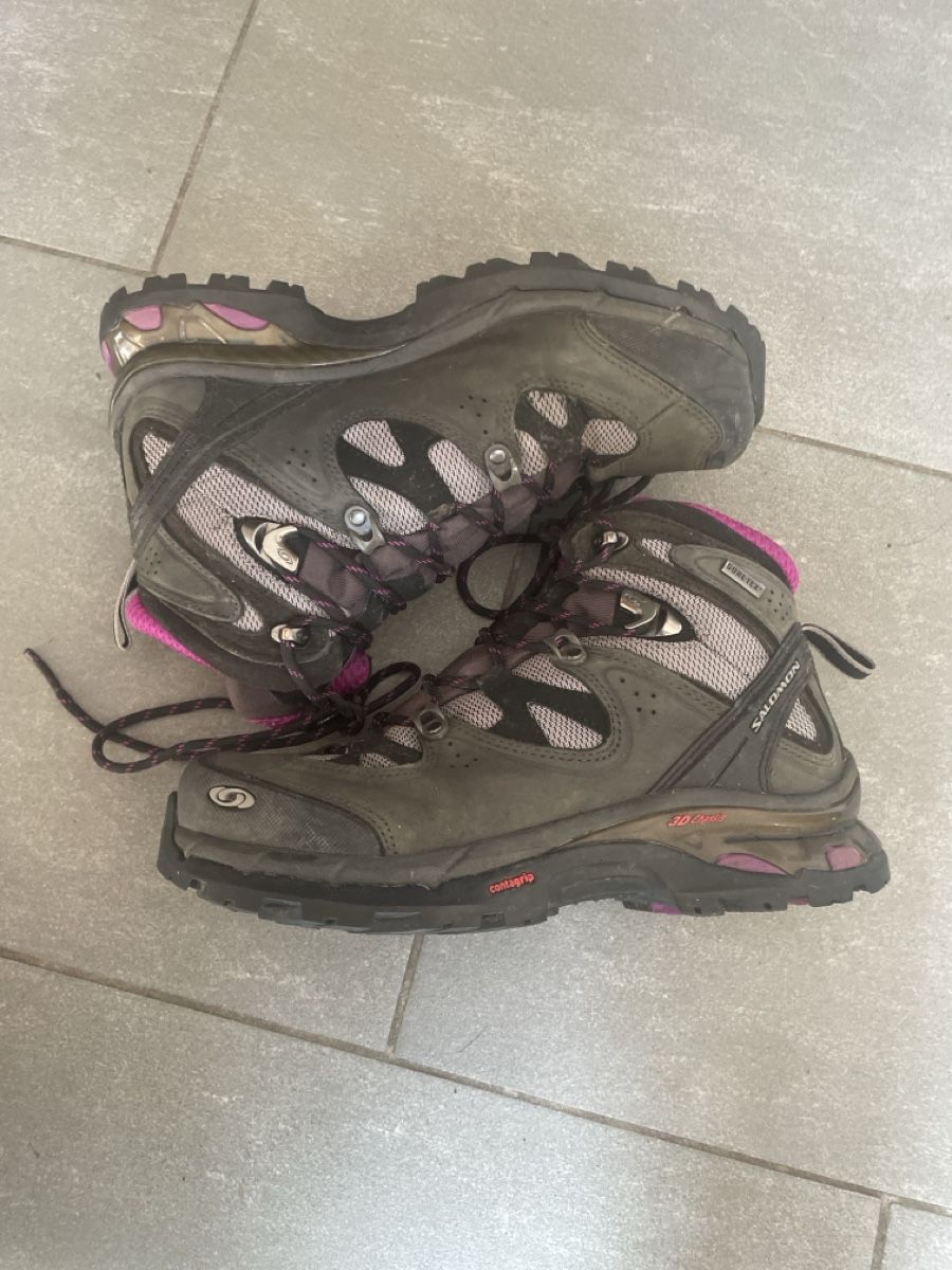 Salomon Scarpe da donna: Salomon Wanderschuhe Damen, Grösse 37 1/3 – Usato da Iseltwald venduto da Waldisch 1