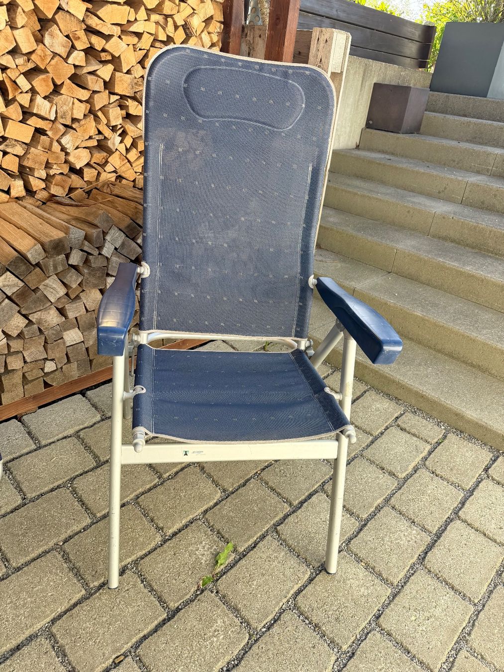 Sedie: 2 Stück Campingstühle blau – Usato da Teufen AR venduto da yle_Im8x 1
