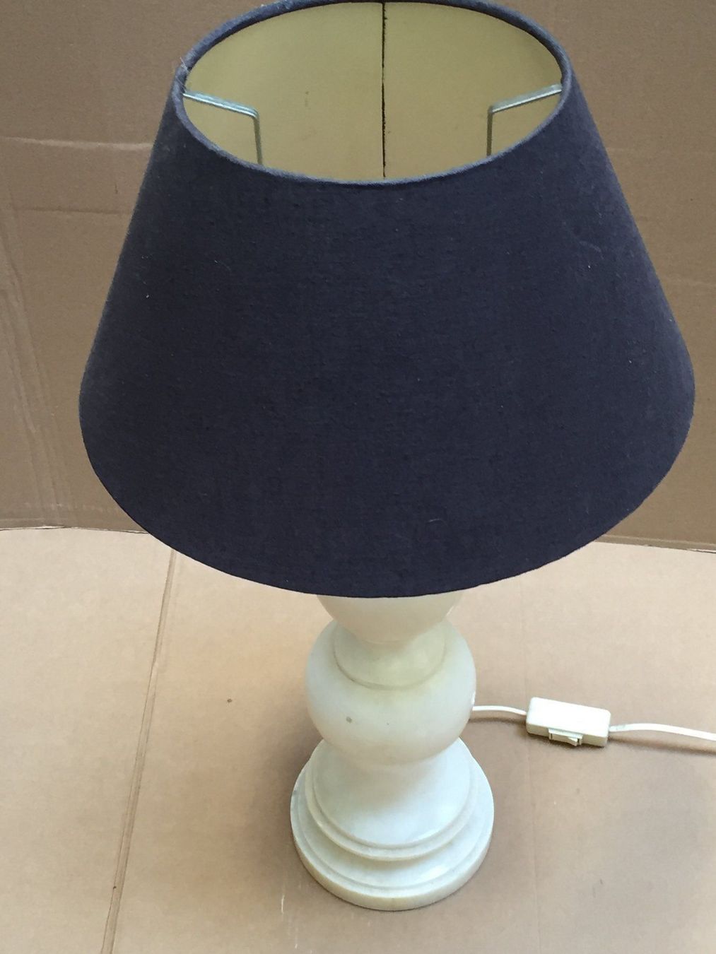 Lampade: Vintage Schöne Lampe aus Marmor – Usato da Schaffhausen venduto da vintageville 1