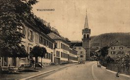 Waldenburg. Hauptstrasse mit Kirche