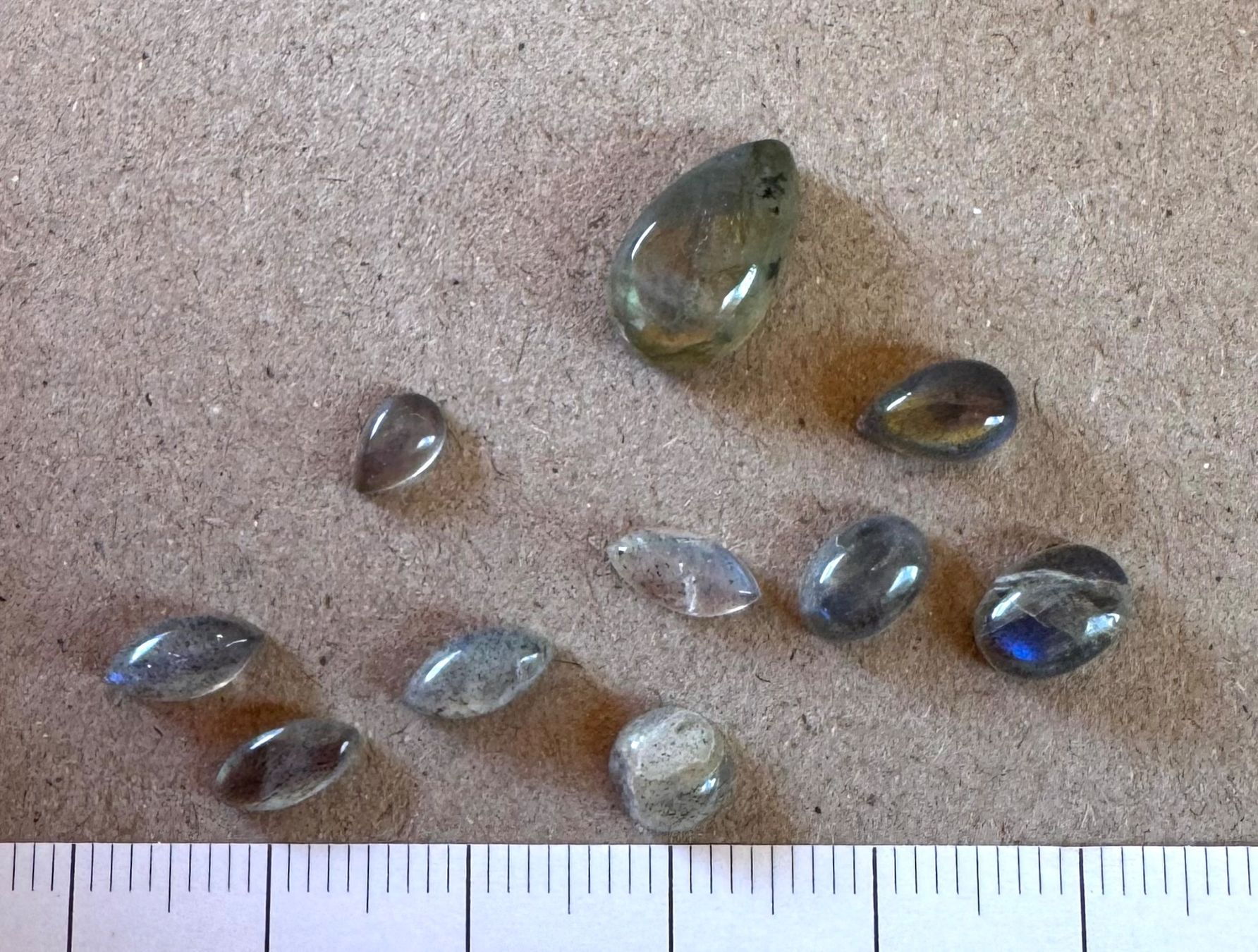 Pietre preziose: 10 Stk  Cabochons Labradorit echt gross    EXTRA viel  FEUER – Nuovo e nell'imballaggio originale da Leuggern venduto da gemshow 7