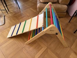 Kletterdreieck mit Rutsche 
