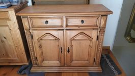 Sideboard Kiefer Massivholz gute Erhaltung