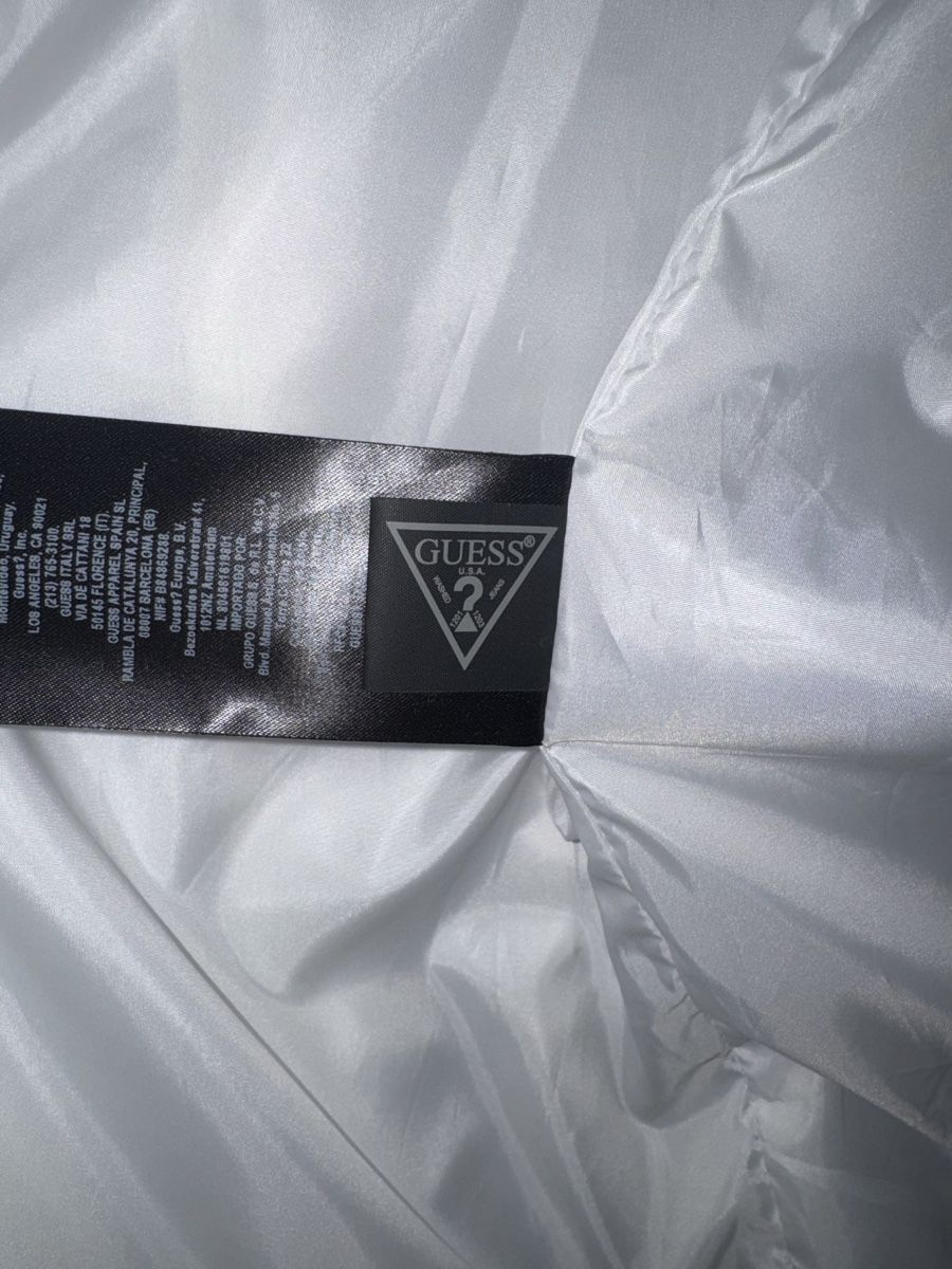 Guess Giacche: Guess Unisexjacke, Grösse S, Weiss, Neuwertig! – Nuovo (secondo la descrizione) da Winterthur venduto da avn_2ffq 4