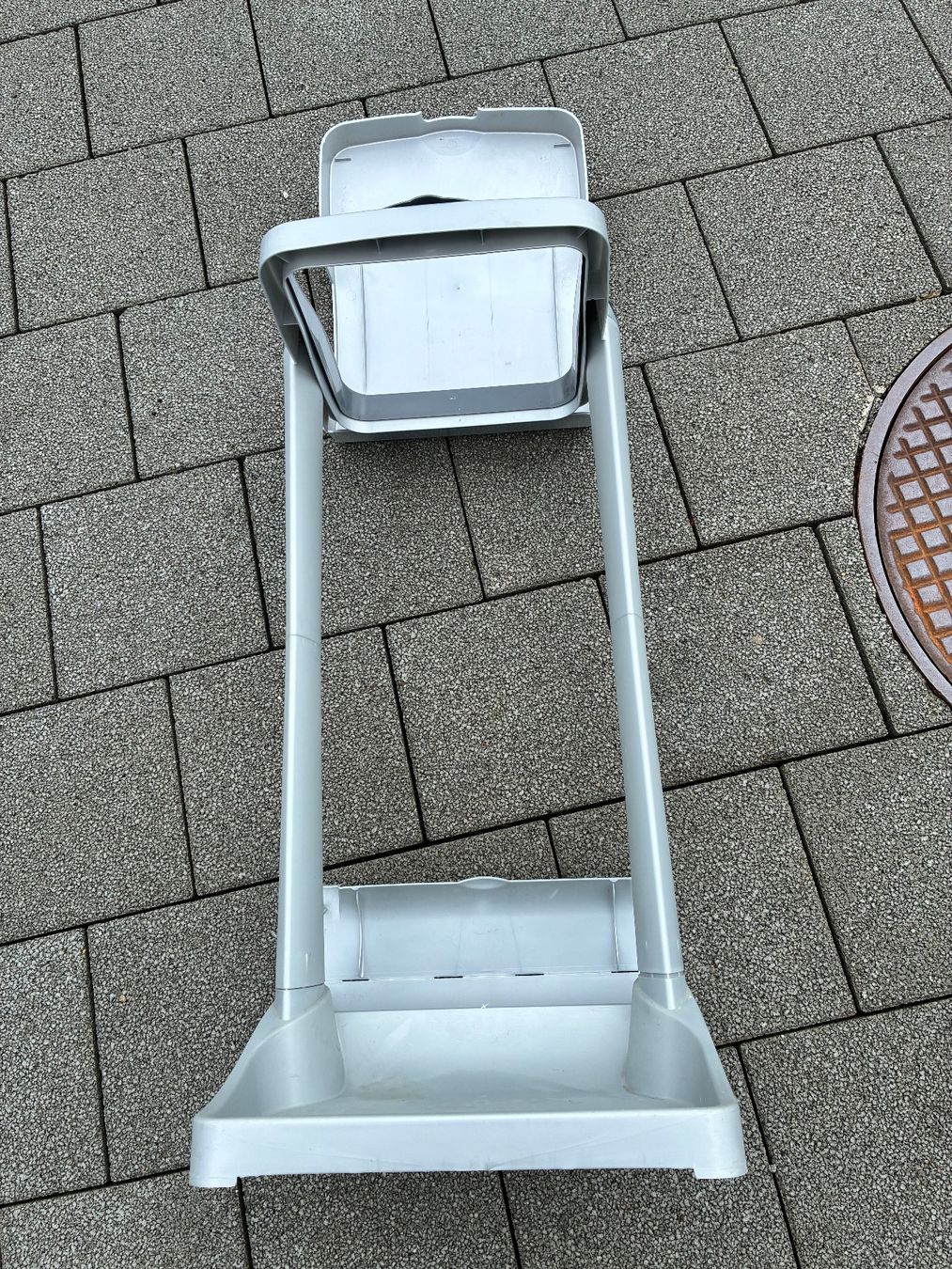 Cestini per rifiuti: Kehricht Sackhalter, 60 Liter – Usato da Horw venduto da adler65 6