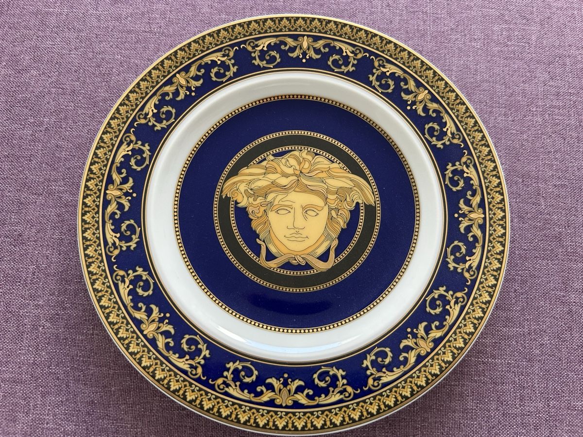Versace Services de table: Versace Blue Medusa kleine Teller – D'occasion à Heiligkreuz (Mels) par Oldtimerfan03 2