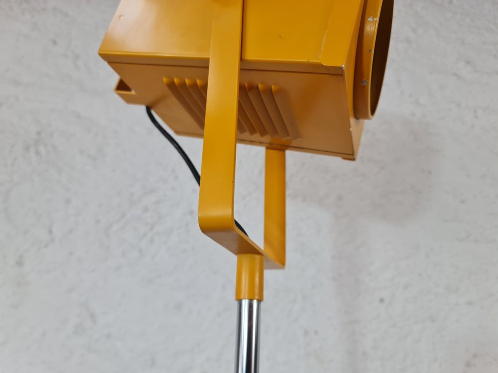 Lampes: Stehlampe gelb verstellbar Spot Design Leuchte Wohnzimmer – D'occasion à Obfelden par Vintagebude 6