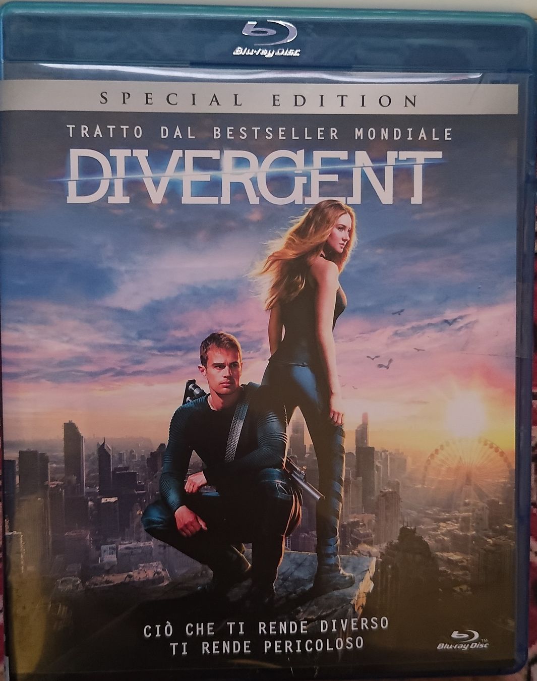 Tutti i DVDs: Divergent Bluray – Usato da Lumino venduto da Gianco