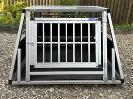 Hundebox Marke Alpuna N55, Masse 100x100x62.5cm