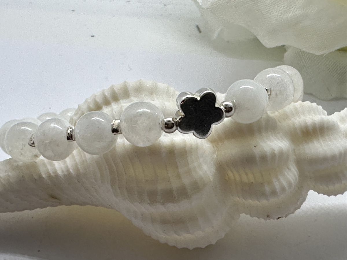 Armbänder & -reifen: Mondstein Armband mit sterlingsilber – Neu und originalverpackt aus Niederglatt ZH von Silberschmuck-design 1