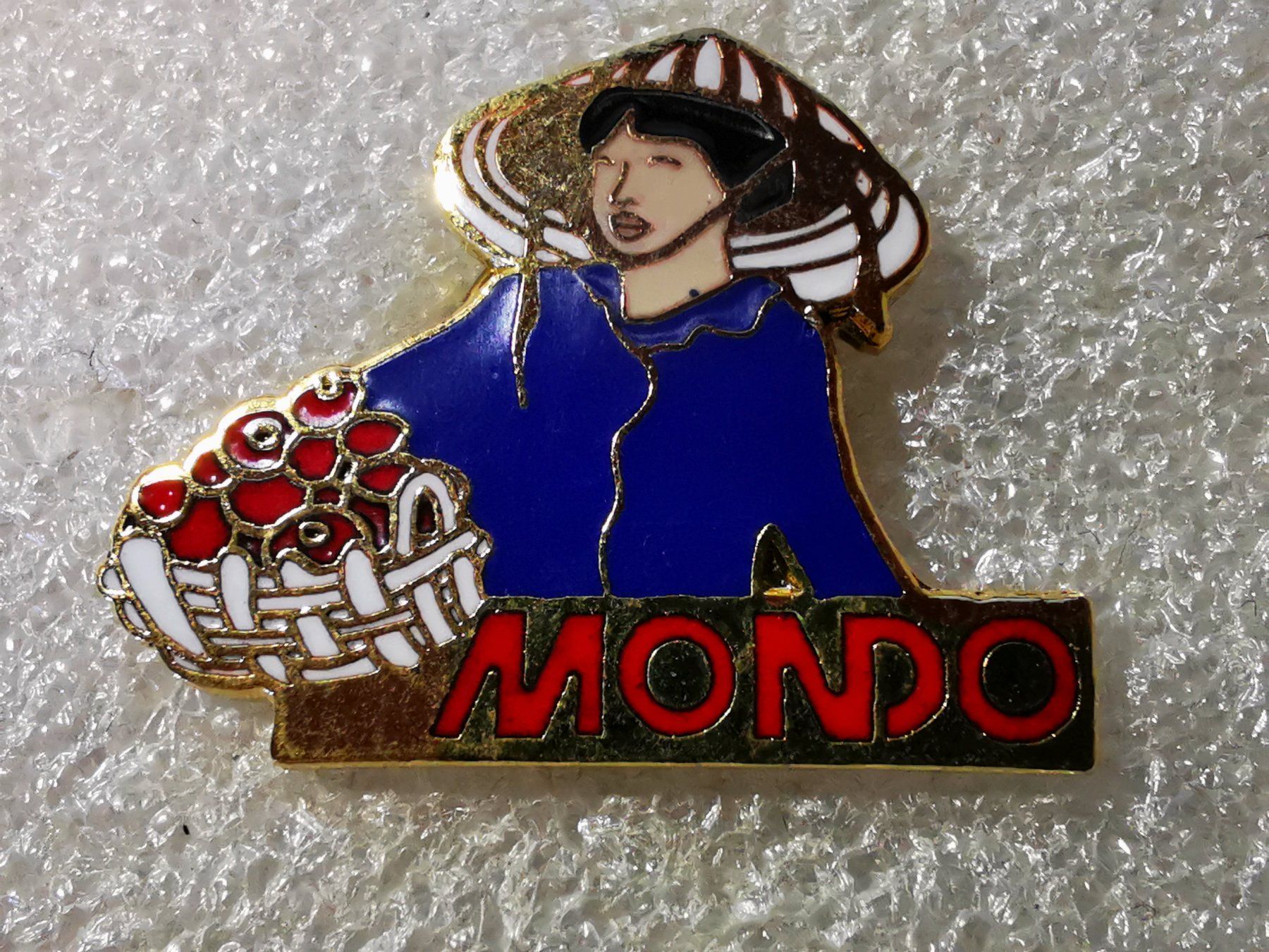 Placchette & Badge: Ansteckpin 24: Mondo – Usato da Oppligen venduto da Pin-Fall-Shop