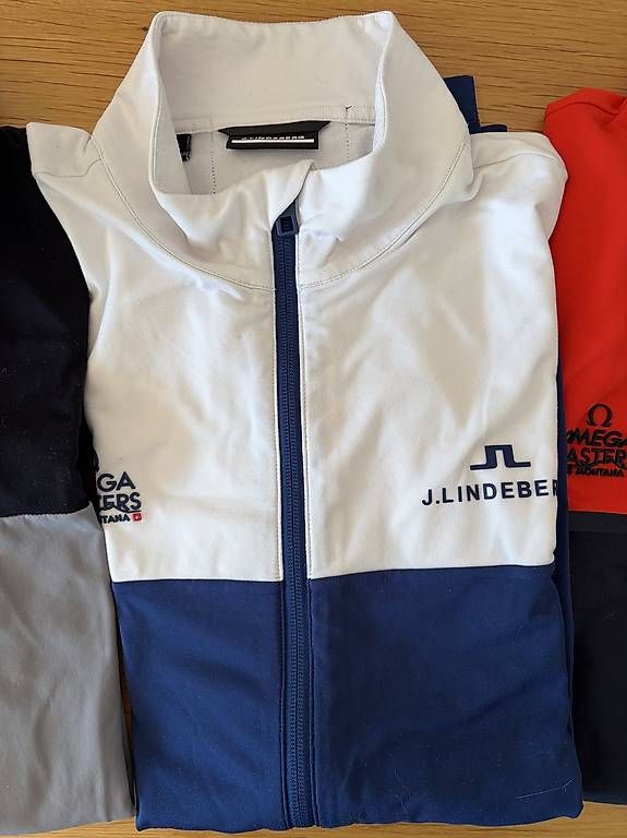 Canottiere & Pantaloni: 3 Warm-Up Golf, Grösse M/L – Usato da Gümligen venduto da 55_44 2
