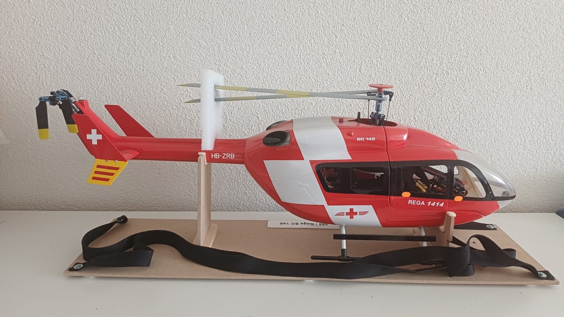 Align Modellismo RC: EC145 REGA Helikopter 450 – MicroBeast mit Rettung – Usato da Burgdorf venduto da AIRWOLF01 1