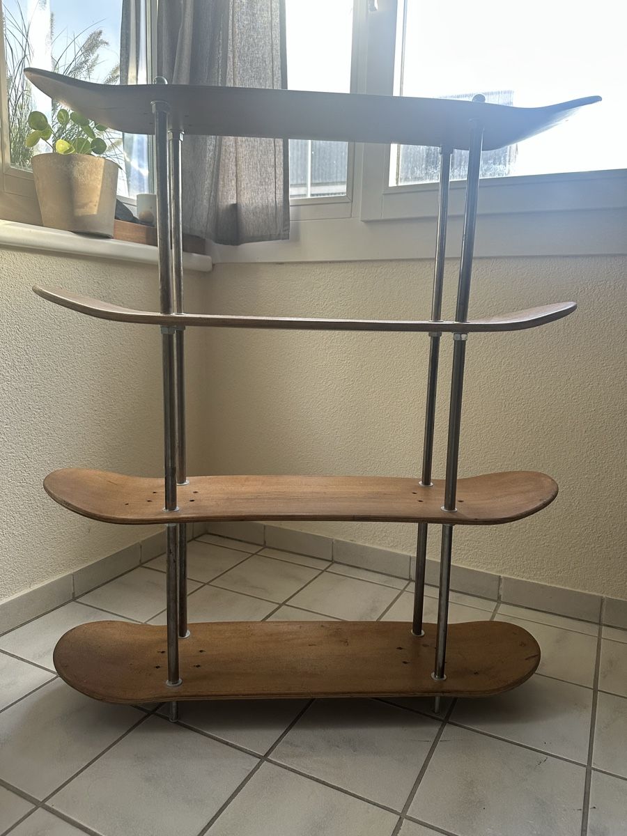 Scaffali: Skateboard Regal / Etagere – Usato da Männedorf venduto da willywonka14 1