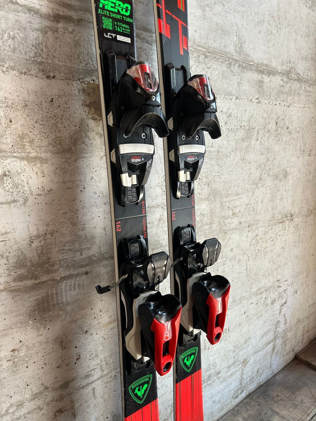Rossignol Skis: Rossignol Hero Elite ST Ski 162CM – D'occasion à Emmenbrücke par karkarkar 2