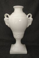 Grand vase en faïence de St Clément "Création Pompadour"