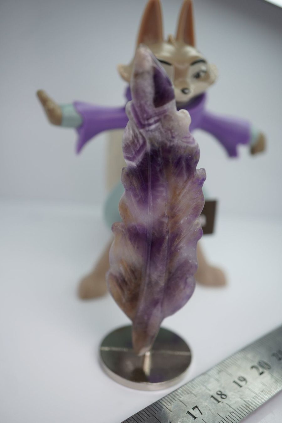 Minerali & Pietre curative: Feder   aus  Chevron Amethyst      10 cm – Nuovo e nell'imballaggio originale da Eschenbach SG venduto da topstone