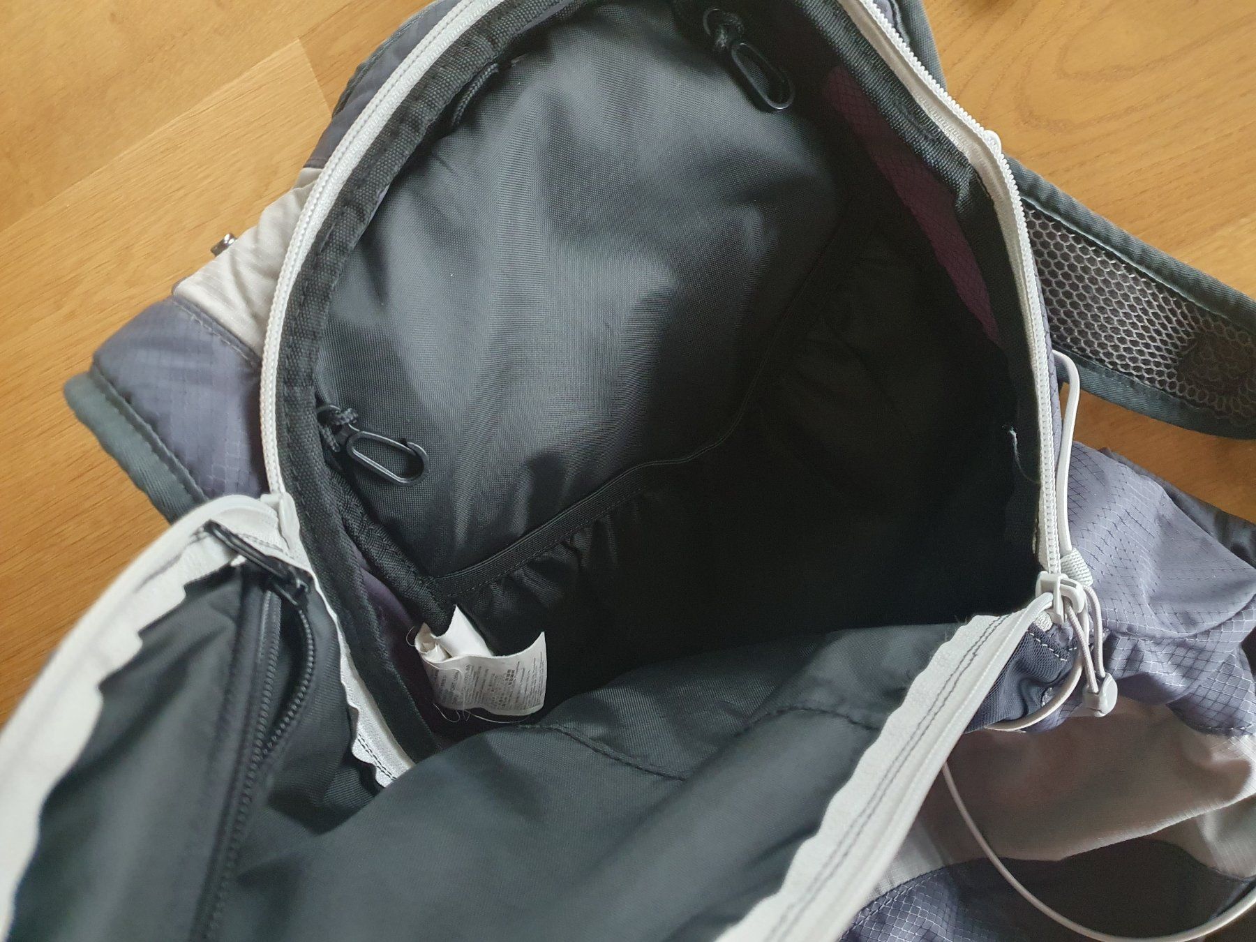 Decathlon Zaini: Quechua Rucksack Helium17 – Usato da Villars-sur-Glâne venduto da richardette 4