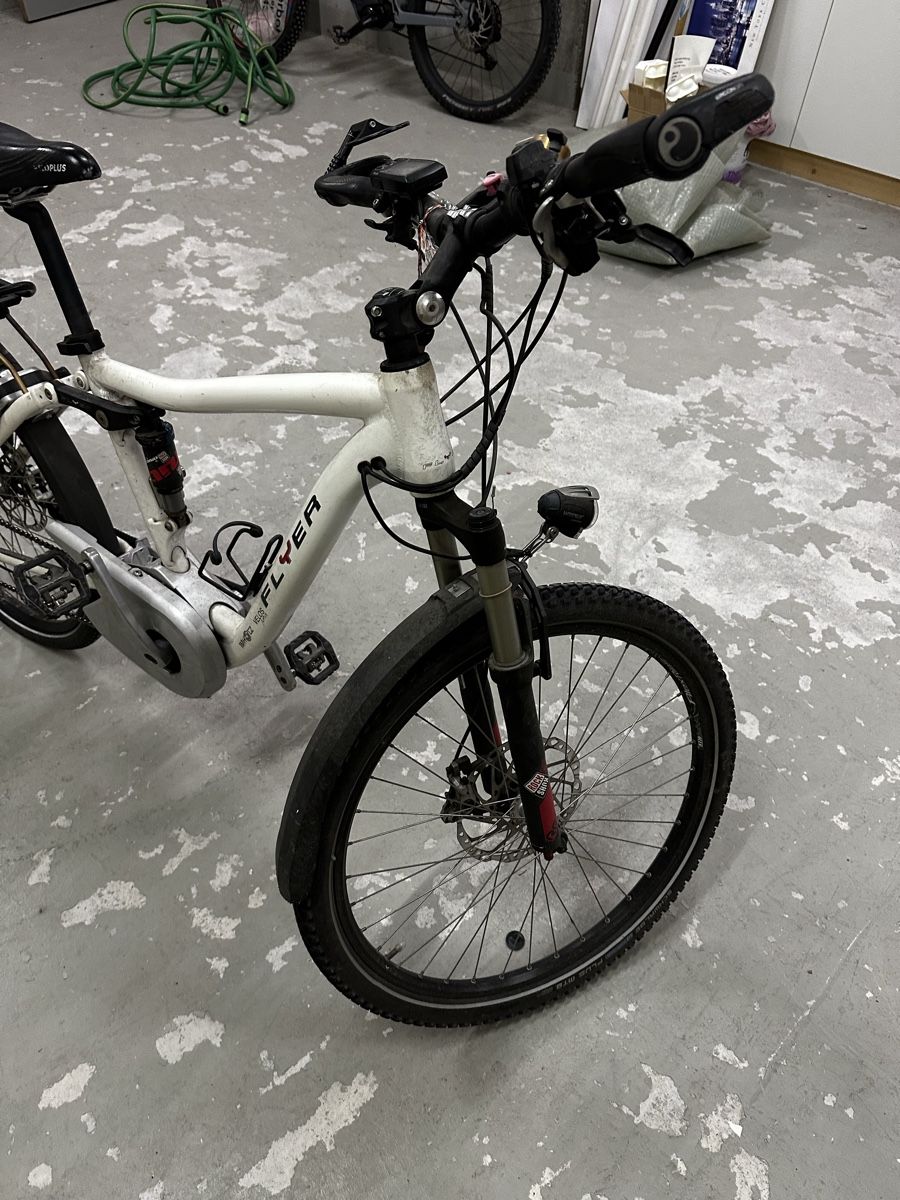 Flyer Velos: Flyer City Bike, weiss – Gebraucht aus Chur von Sim7000 4