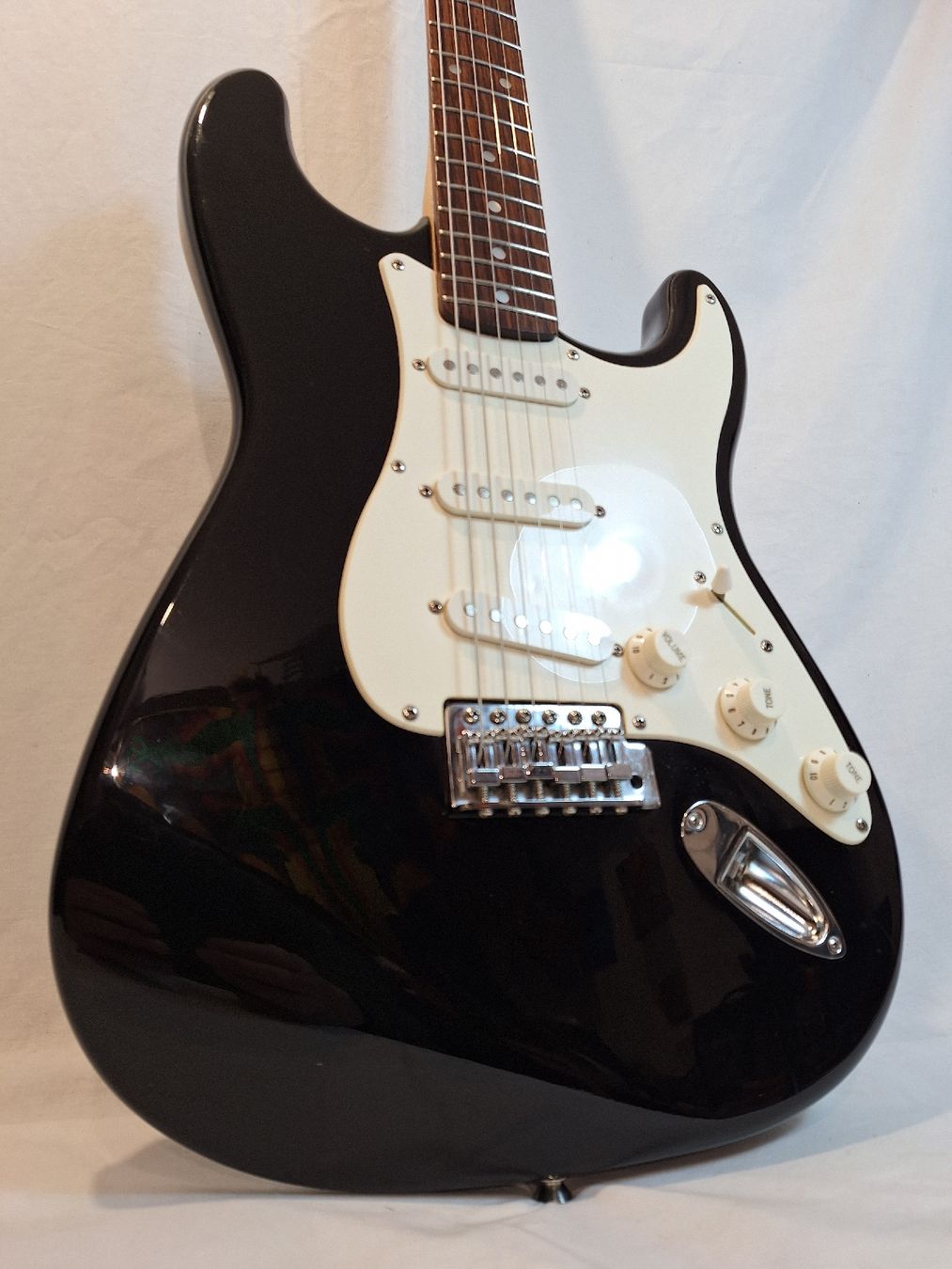 Squier Instruments de musique: Squier Affinity Stratocaster 1999  schwarz – D'occasion à Basel par jcb_bw2t 2