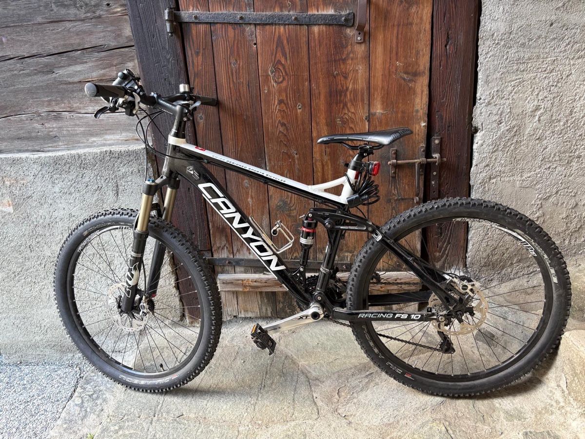Canyon Velos: MTB Canyon Racing FS 10 – Gebraucht aus Baltschieder von Wengi