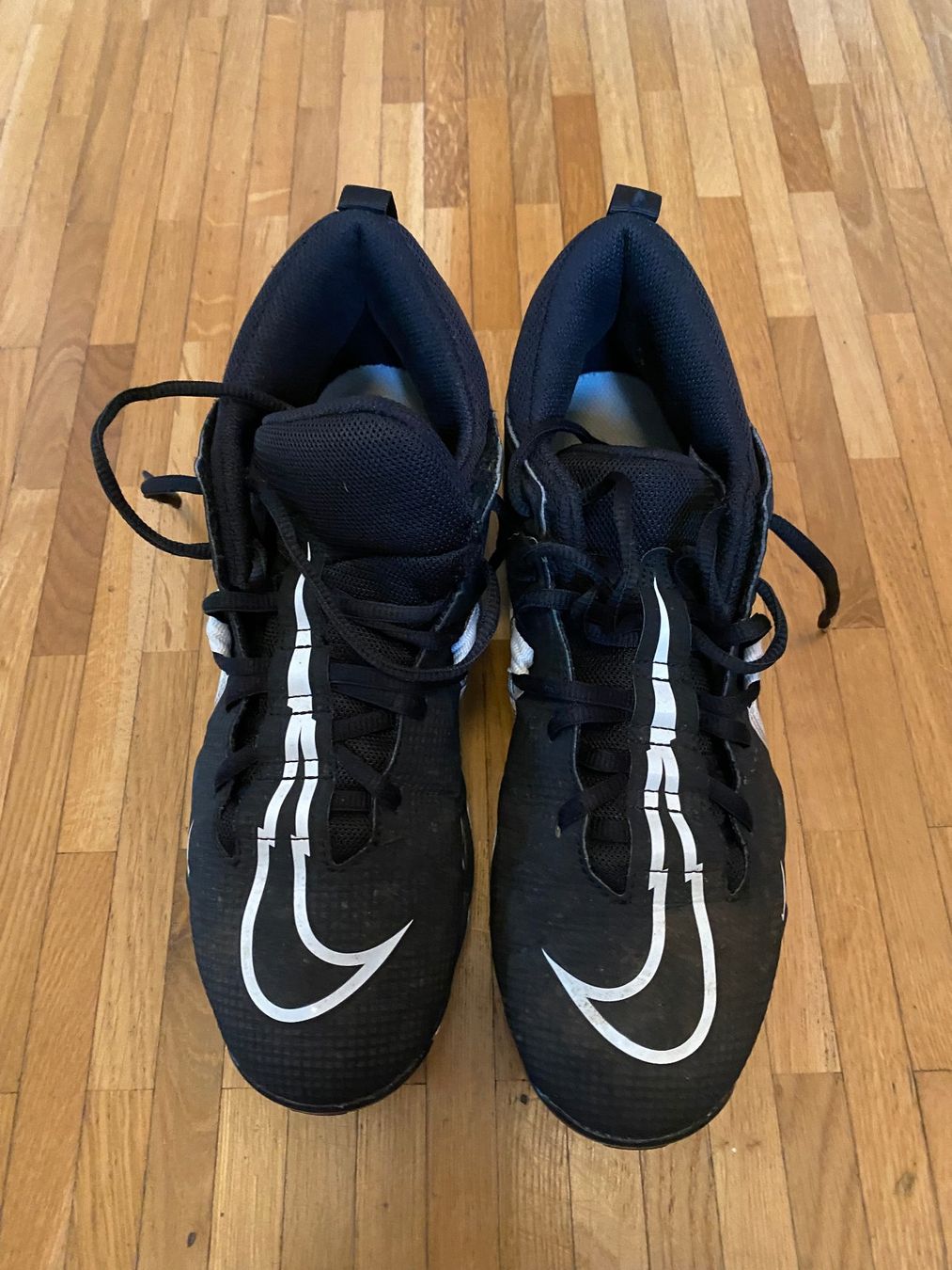 Scarpe da uomo: Footballschuhe ALPHA Grösse 42.5 – Usato da Zürich venduto da Suzanita