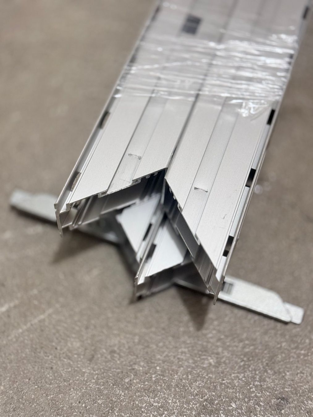 Profilati: Matrix Systems Aluminium-Textilrahmen / Messesystem – Usato da Zürich venduto da Hedwig-steig 2