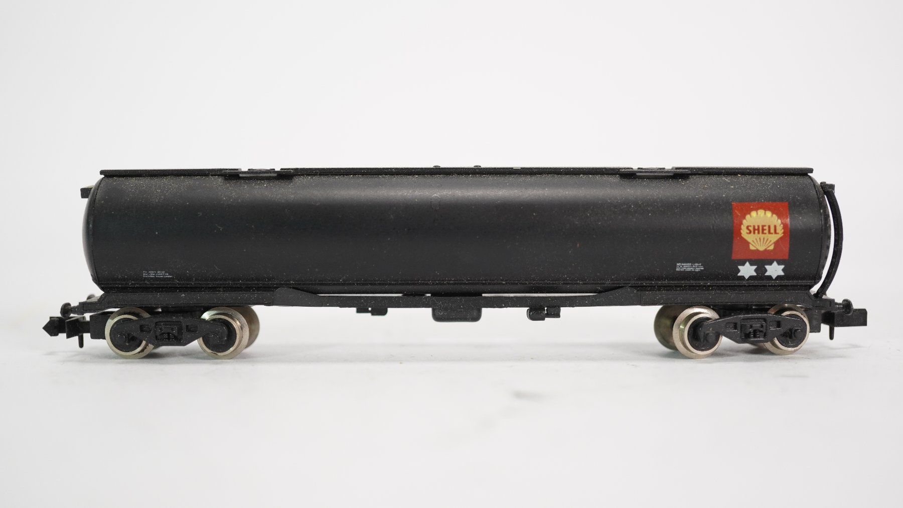 Modellini di ferrovie: † e37 Spur N Grafar Grosstankwagen schwarz BP / Shell – Usato da Thun venduto da evinka_gmbh 1