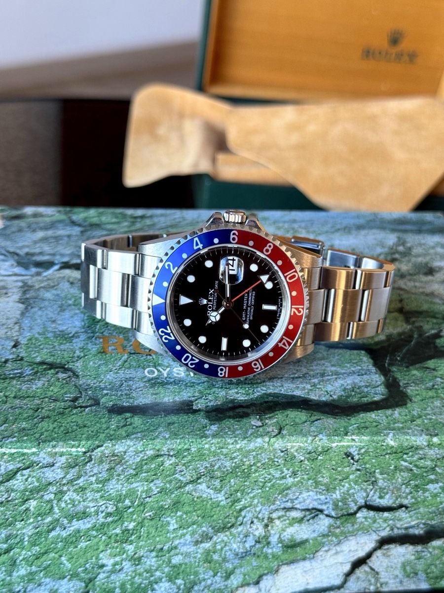 Rolex Montres: Rolex Gmt-Master 2 / 16710 / Full Set 2007 – D'occasion à Nyon par Lunas_Watches 1