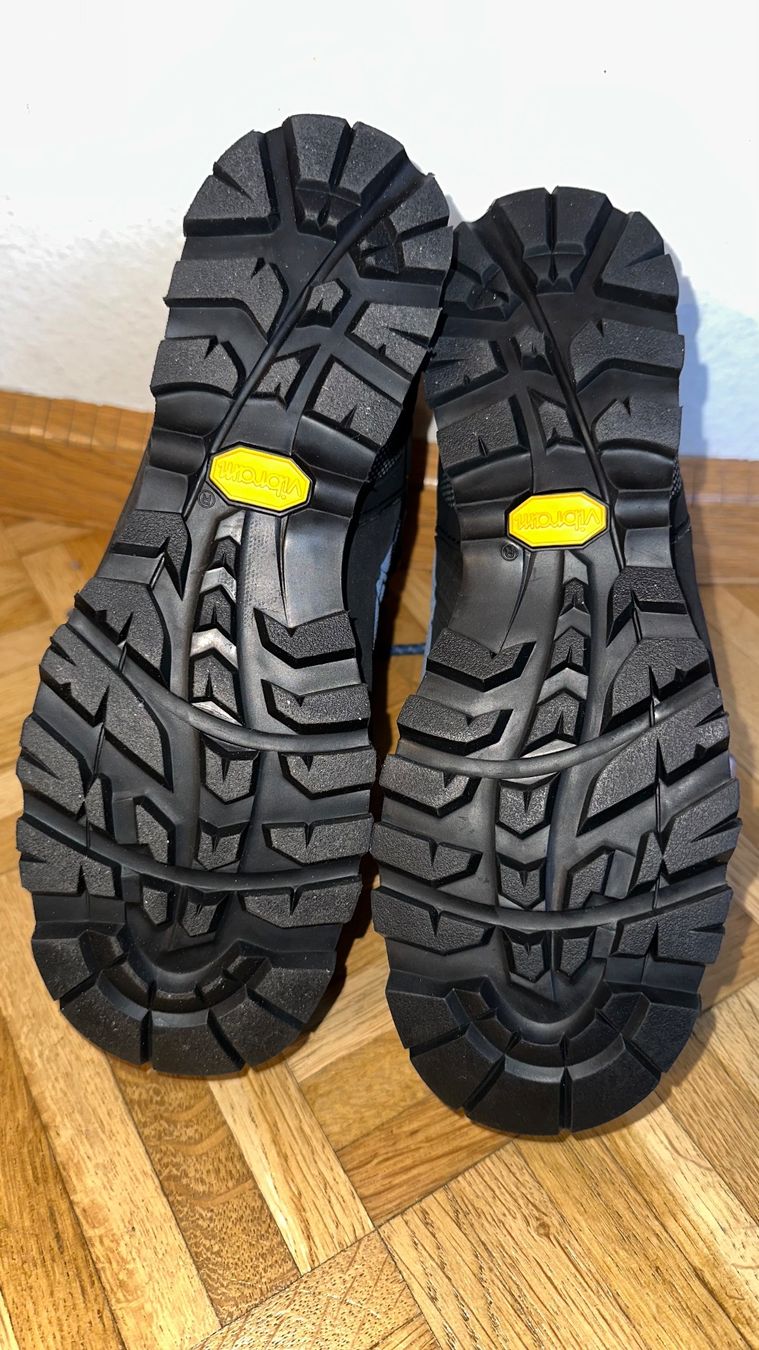 Meindl Scarpe da uomo: Meindl Wanderschuhe Gr. 37 neu! – Nuovo e nell'imballaggio originale da Schönenbuch venduto da marisli80 2