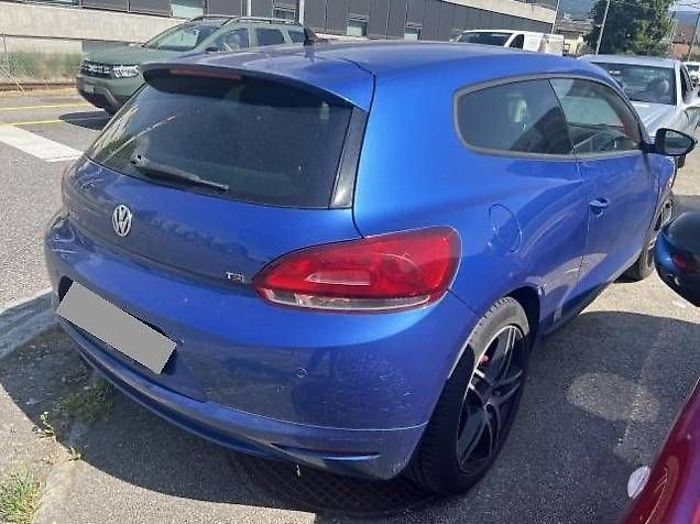 VW Autos: Vw SCIROCCO 1.4 tsi mit Schaden. – Défectueux à Affeltrangen par AutoZentrumAG 2