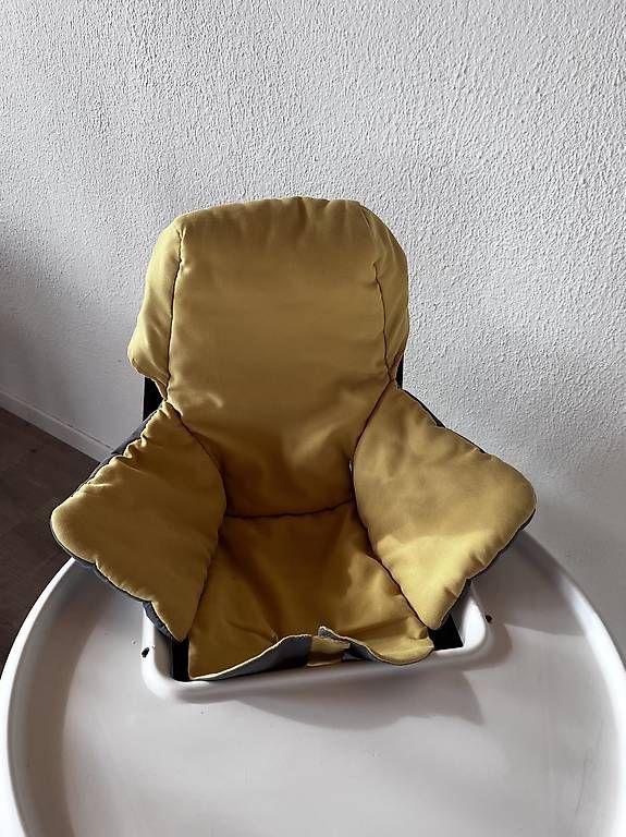 Seggioloni: IKEA Blames Hochstuhl schwarz  – Usato da Muri AG venduto da gie_89f5 3
