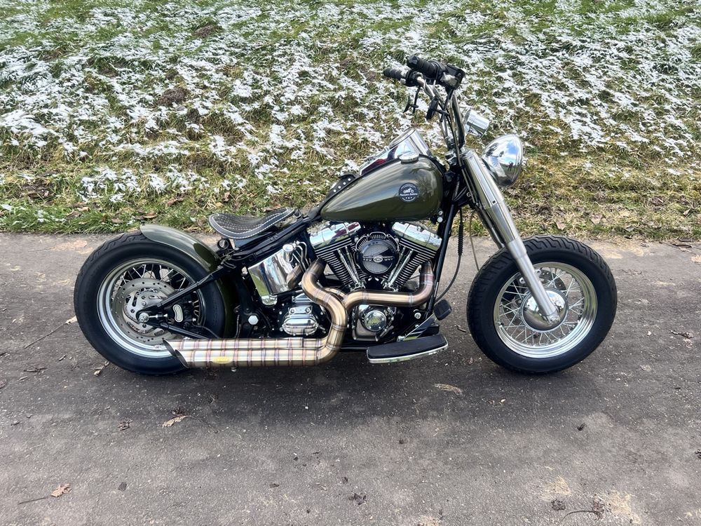 Harley Softail Bobber
