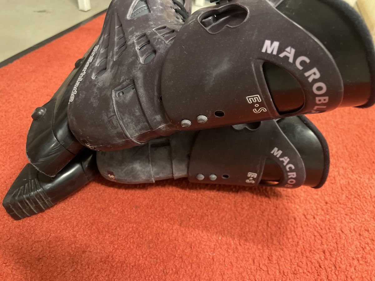 Inline-Skating & Rollschuhe: Rollerblade Macroblade E.S - Top Zustand, Grösse 44.5 – Gebraucht aus Wollerau von Plakatfreund 2