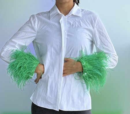 Damen Hemd weiss mit grünen Feder Manschetten neuwertig