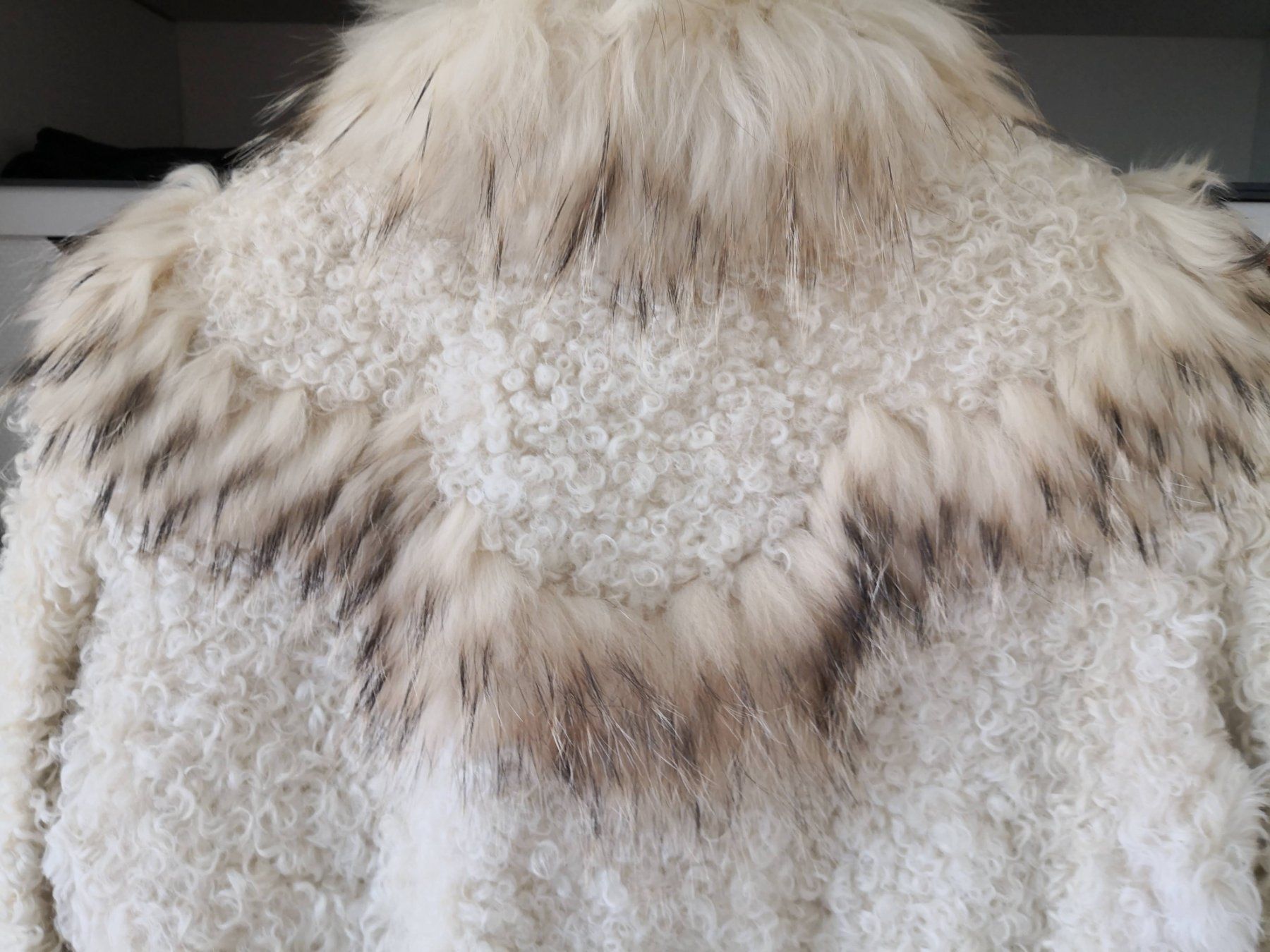 Saint Laurent Jacken: YSL – Pelzjacke – Neu (gemäss Beschreibung) aus Rancate von Solo_cose_belle 9