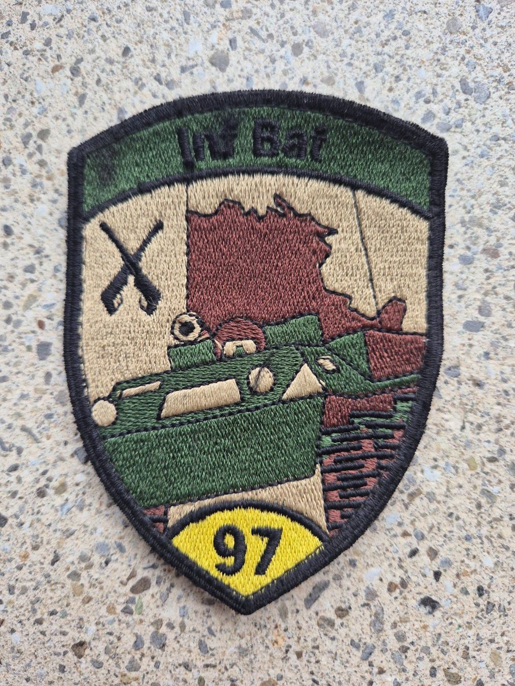 Schweizer Armee Placchette & Badge: *** Badge Inf Bat 97 Gelb mit klett *** – Nuovo (secondo la descrizione) da Riedholz venduto da fr_sIruP