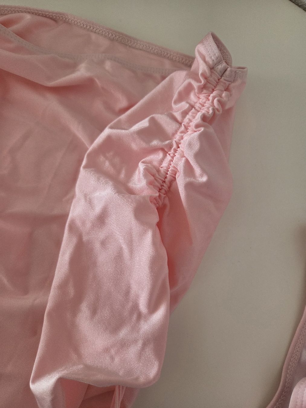 Costumi da bagno & Bikini: Ensemble bikini rose trois pièces (34) neuf – Nuovo (secondo la descrizione) da Delémont venduto da HappyGirl 3