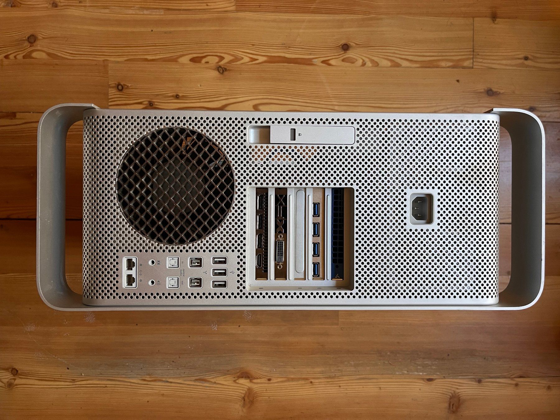 Mac Pro 5,1 – 6 cœurs 3,06 GHz – 48Go RAM - RX580 8GO - NVME (Gebraucht ...