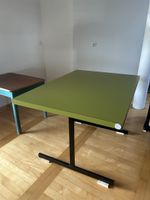 Arbeitstisch Grün 119x 83x 76