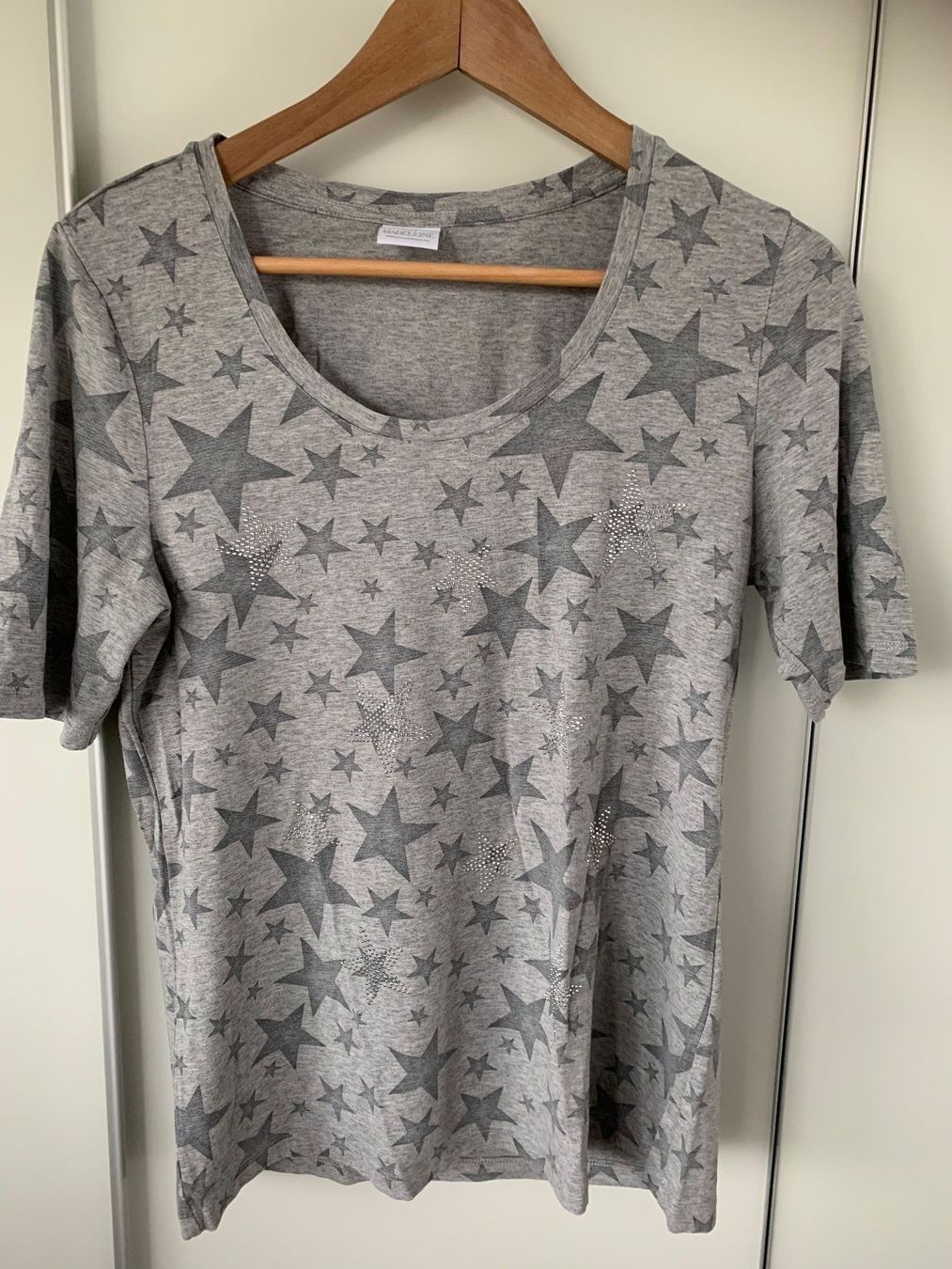 Madeleine T-Shirts: Madeleine Shirt Gr 38/40 – Gebraucht aus Mettmenstetten von _4_YOU_