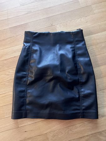H&M rock 34