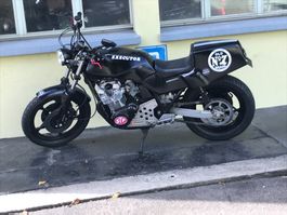 Suzuki GS 1000