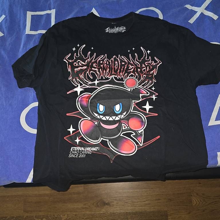 T-shirt: Anime Tshirts - Oversized XL - 15CHF pro Stück – Usato da Zuchwil venduto da iceposeidon33 4