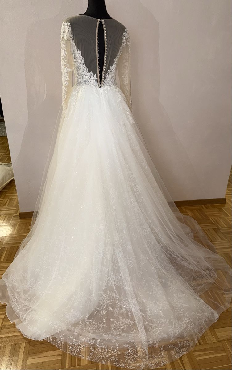 Kleider: Wunderschönes Brautkleid mit Spitze, Grösse 38 – Neu (gemäss Beschreibung) aus Seuzach von ade_7sjn 3