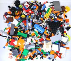 1.5 kg. Legoteile mit Minifiguren